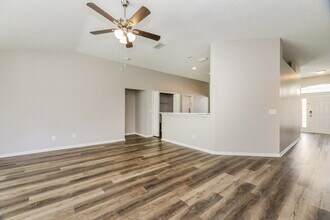 1841 Heartpine Dr in Middleburg, FL - Building Photo - Building Photo