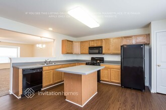 5051 Neuse Commons Ln in Raleigh, NC - Building Photo - Building Photo