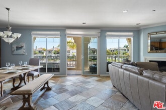 4320 Tradewinds Dr in Oxnard, CA - Building Photo - Building Photo