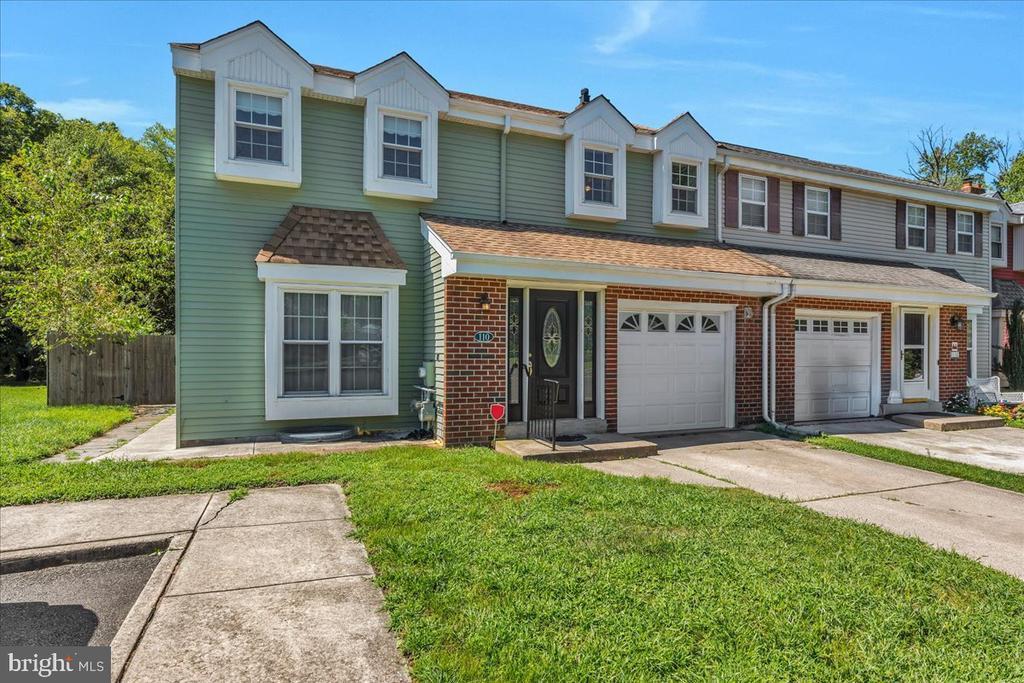 110 Downing Ct in Mount Laurel, NJ - Building Photo