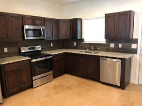 9455 Aqua Dr in Boerne, TX - Building Photo - Building Photo