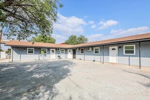 1920 Madison St, Unit 2 in Laredo, TX - Building Photo