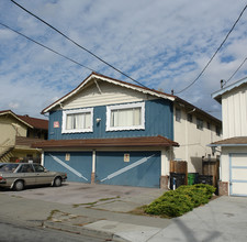 25192 Muir St in Hayward, CA - Building Photo - Building Photo