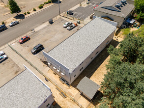 140 Masonic Ave in Redding, CA - Foto de edificio - Building Photo