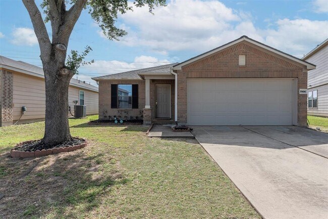 7906 Yaupon View Dr