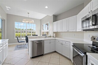 9520 Cypress Hammock Cir in Bonita Springs, FL - Building Photo - Building Photo