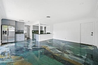 739 NE 13th Ct in Fort Lauderdale, FL - Building Photo - Building Photo