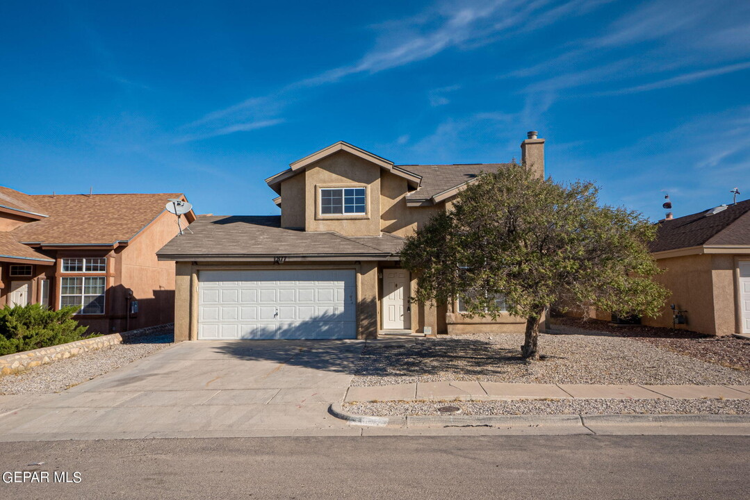 12177 Sun Arbor Pl in El Paso, TX - Foto de edificio