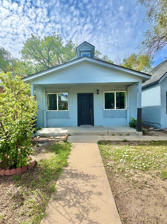 908 W 13th St in Pueblo, CO - Building Photo