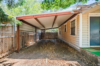 2313 20th St in Lubbock, TX - Building Photo - Building Photo