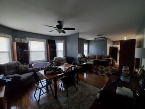 136 New Boston Rd in Fall River, MA - Building Photo - Building Photo