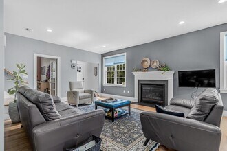 130 Black Horse Pl in Concord, MA - Building Photo - Building Photo