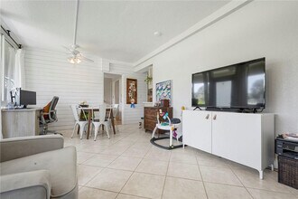 2755 NE 28th Ave in Lighthouse Point, FL - Building Photo - Building Photo