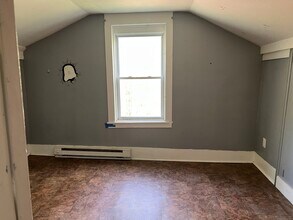 88 Spencer St-Unit -2 in Winchester, CT - Building Photo - Building Photo