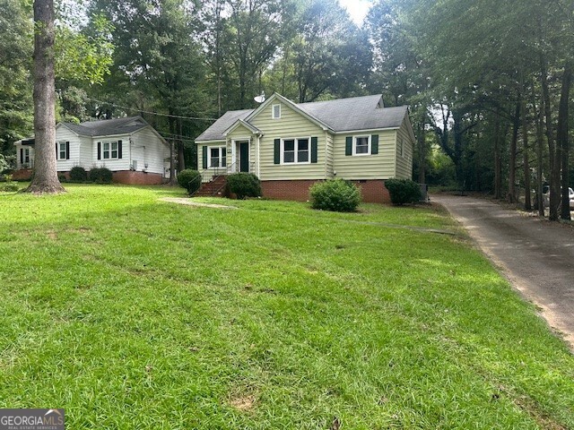 815 Springer Dr in Griffin, GA - Foto de edificio - Building Photo