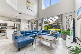 8522 Sunrise Key Dr in Kissimmee, FL - Building Photo - Building Photo