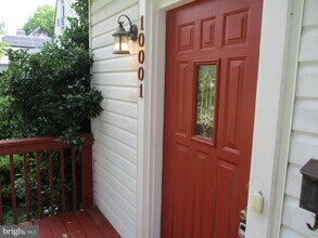 10001 Dallas Ave in Silver Spring, MD - Building Photo - Building Photo
