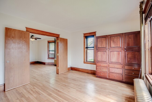 1360 Dale St N in St. Paul, MN - Building Photo - Building Photo