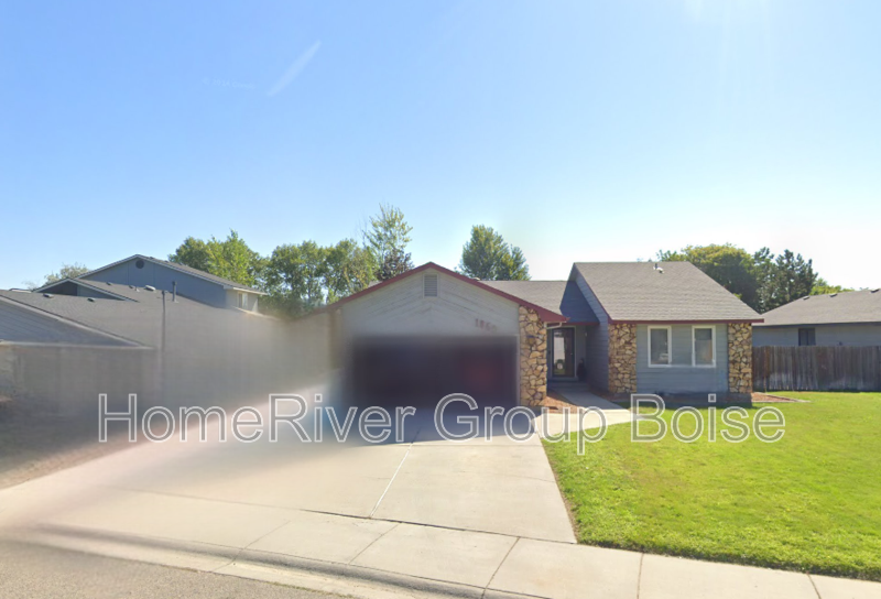 1860 N Kristen Way in Meridian, ID - Building Photo