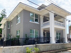 26 N McLean Blvd in Memphis, TN - Building Photo - Building Photo