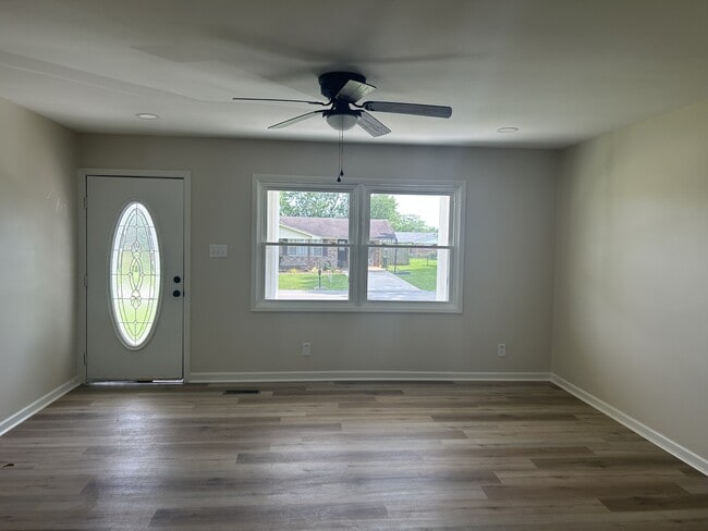 1105 Highland Ave in Muscle Shoals, AL - Building Photo - Building Photo