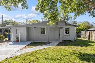 10588 Airport Terrace Dr in Jacksonville, FL - Building Photo - Building Photo