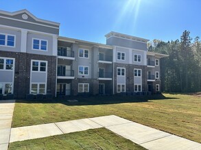 The Kenyon at Cross Creek in Central, SC - Building Photo - Building Photo