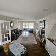 10 Foxwood Ln in Thornwood, NY - Foto de edificio - Building Photo