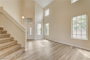 9475 McCombs St in Las Vegas, NV - Building Photo