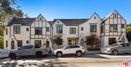 2607 Beachwood Dr in Los Angeles, CA - Building Photo - Building Photo