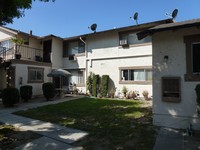 3136 E Orangethorpe Ave in Anaheim, CA - Foto de edificio - Building Photo