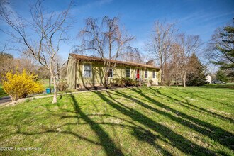 1912 N Rose Island Rd in Prospect, KY - Building Photo - Building Photo