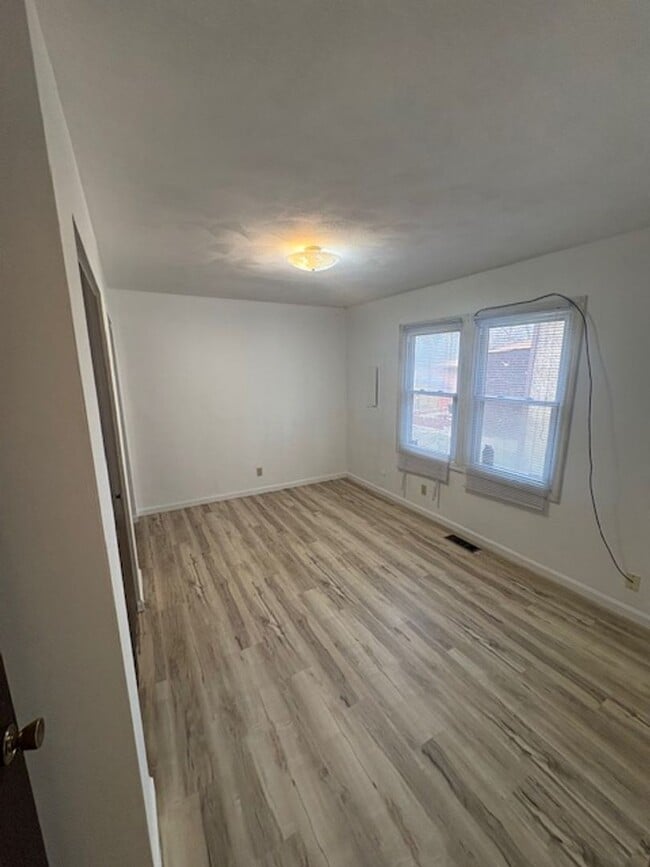 737-737 E Gift Ave in Peoria, IL - Building Photo - Building Photo