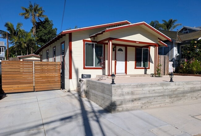 property at 1041 2nd St