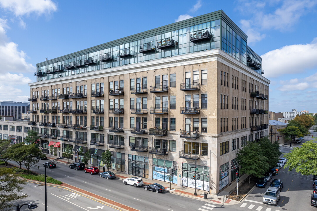 Paramount Lofts in Chicago, IL - Foto de edificio