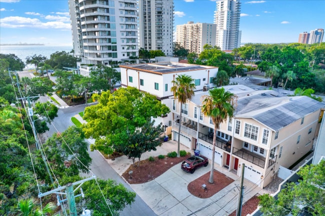 3006 W Julia St in Tampa, FL - Building Photo - Building Photo