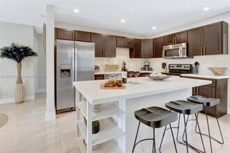 1737 NE 7th Terrace in Fort Lauderdale, FL - Building Photo - Building Photo
