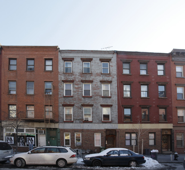 138 Franklin St in Brooklyn, NY - Foto de edificio - Building Photo