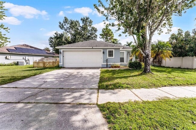 4033 Forest Island Dr in Orlando, FL - Building Photo - Building Photo
