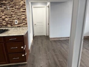 7 Chopin Ct in Jersey City, NJ - Building Photo - Building Photo