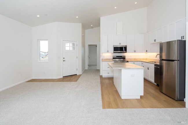 3722 Espresso Ct in Santa Rosa, CA - Building Photo - Building Photo