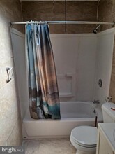 6728 Linmore Ave in Philadelphia, PA - Building Photo - Building Photo