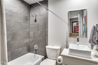 4213 Dickason Ave in Dallas, TX - Building Photo - Building Photo