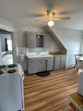 9 Center St-Unit -2 in Waterville, ME - Building Photo - Building Photo