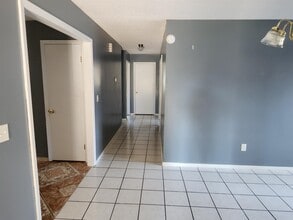 413 S Fulton St in Clarksville, AR - Building Photo - Building Photo