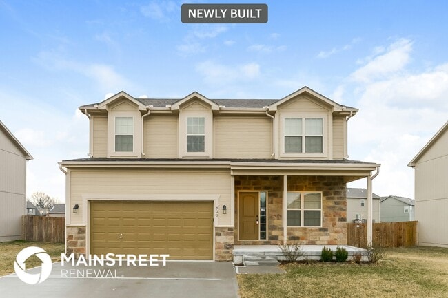 property at 523 S Poplar St