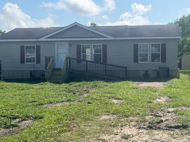 property at 17925 FM 521 Rd