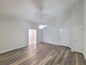 1727 Illinois Ave in Lynn Haven, FL - Building Photo - Building Photo