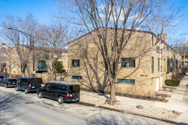 1643 N Larrabee St in Chicago, IL - Foto de edificio - Building Photo