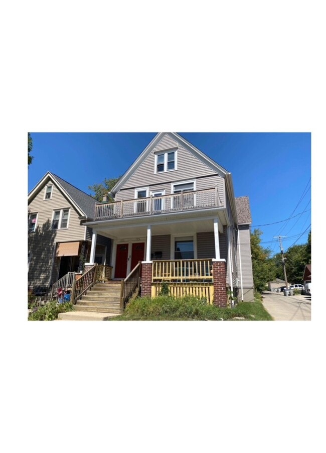 property at 1012 E Clarke St